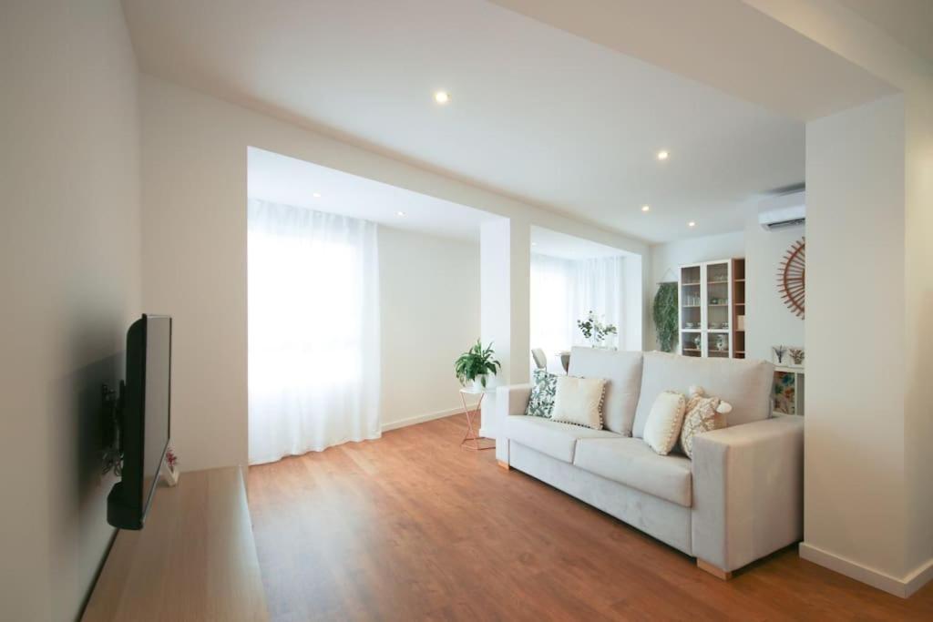 Lc Apartaments Center كاستيون ذي لا بلاند المظهر الخارجي الصورة