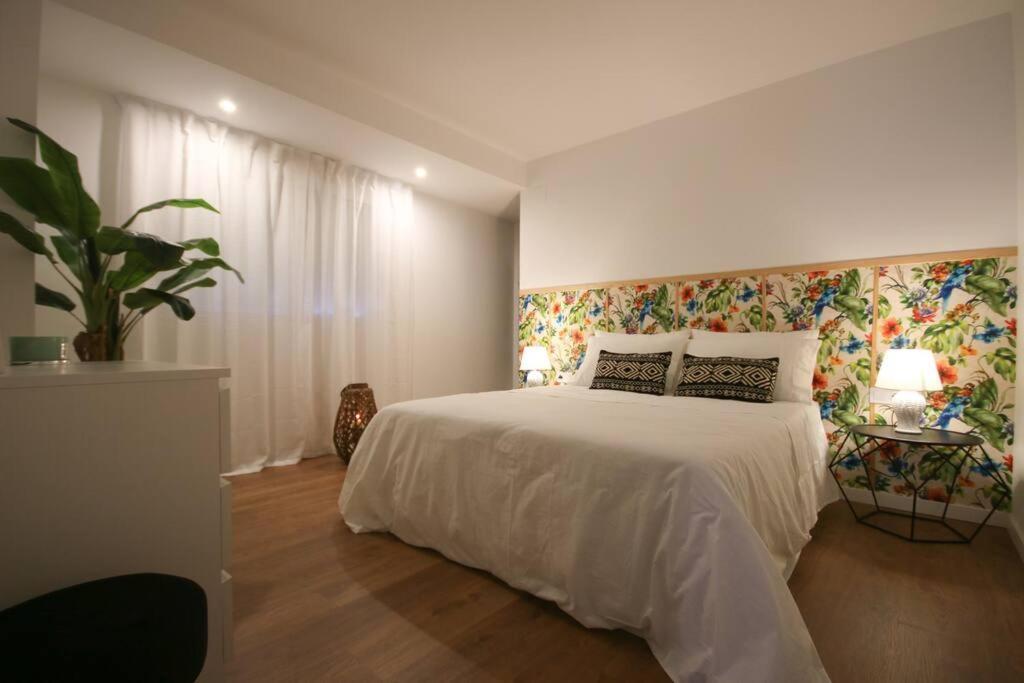 Lc Apartaments Center كاستيون ذي لا بلاند المظهر الخارجي الصورة