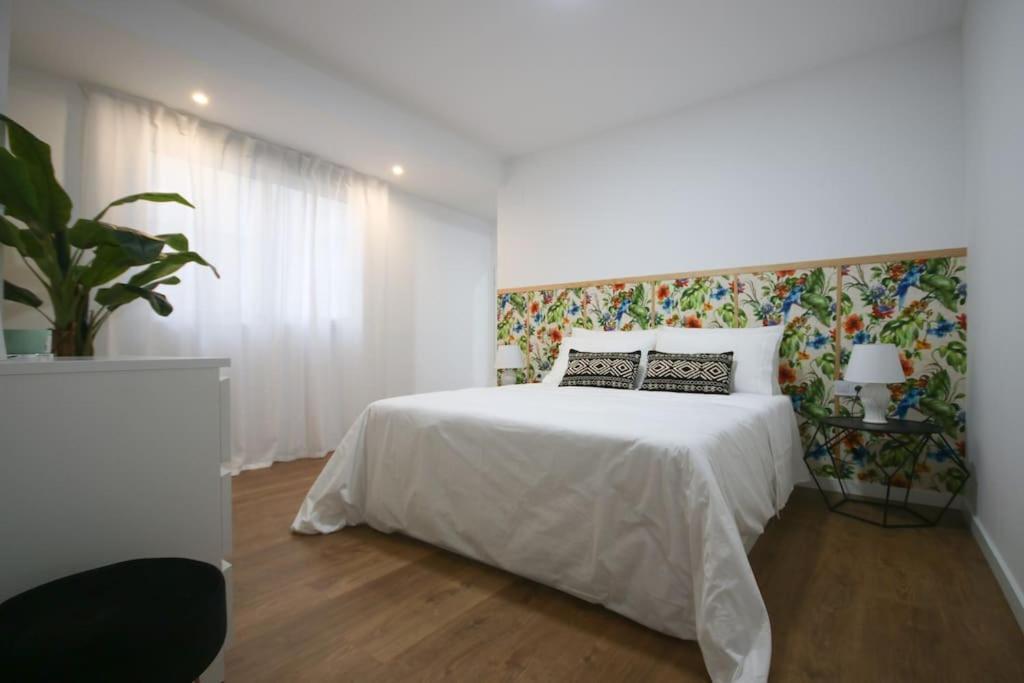 Lc Apartaments Center كاستيون ذي لا بلاند المظهر الخارجي الصورة